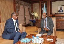 Ra’iisul Wasaare Rooble oo kulan la qaatay Siyaasiga Cabdiraxmaan Cabdishakuur