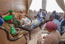 Wasiirka Amniga Gudaha Soomaaliya oo la kulmay Ergayga gaarka ah ee Ururka Midowga Afrika u qaabilsan Soomaaliya: SAWIRRO